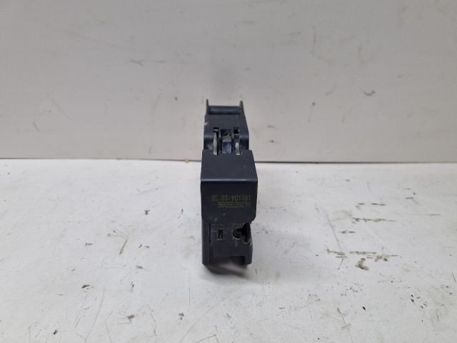 bontott SEAT IBIZA III Motorháztető Zárszerkezet