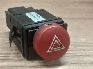 bontott SEAT IBIZA III Vészvillogó Kapcsoló