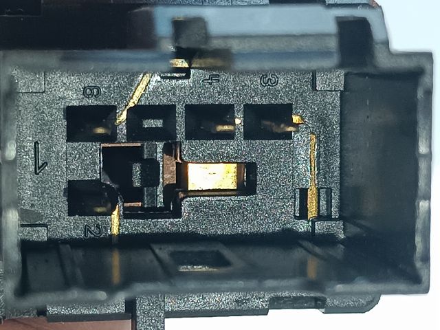 bontott SEAT IBIZA III Vészvillogó Kapcsoló