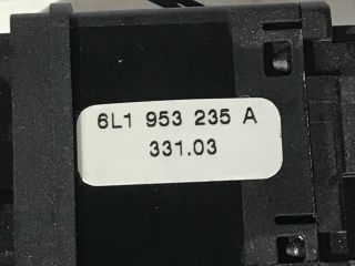 bontott SEAT IBIZA III Vészvillogó Kapcsoló