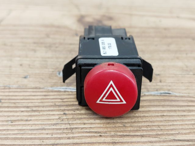 bontott SEAT IBIZA III Vészvillogó Kapcsoló