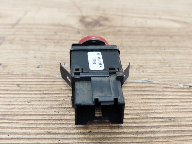 bontott SEAT IBIZA III Vészvillogó Kapcsoló