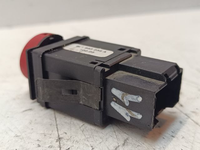 bontott SEAT IBIZA III Vészvillogó Kapcsoló