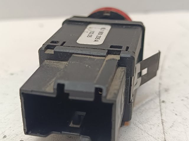 bontott SEAT IBIZA III Vészvillogó Kapcsoló