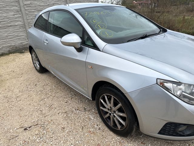 bontott SEAT IBIZA IV Felső Motorburkolat