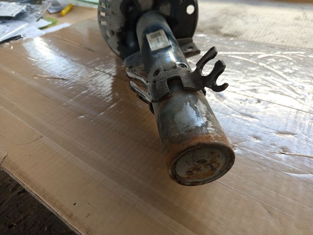 bontott SEAT IBIZA IV Jobb első Gólyaláb (Lengécsillapító, Rugó)