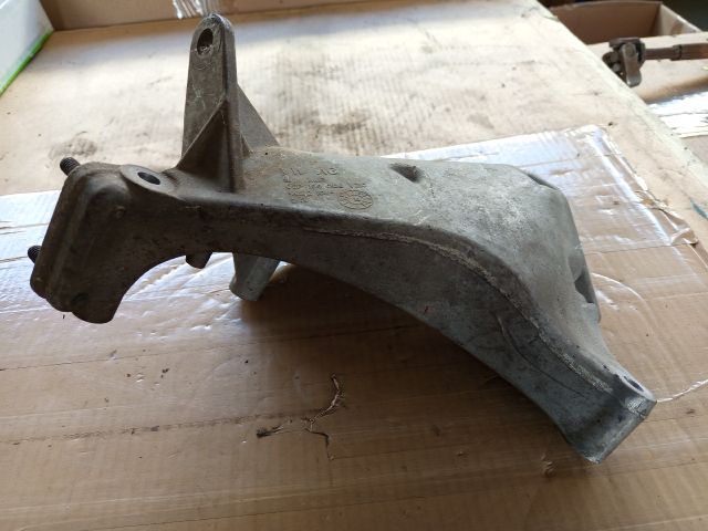 bontott SEAT IBIZA IV Motor Tartó Bak (Fém)