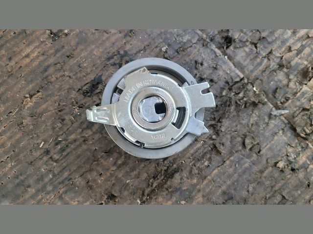 bontott SEAT IBIZA IV Szíjfeszítő Görgő