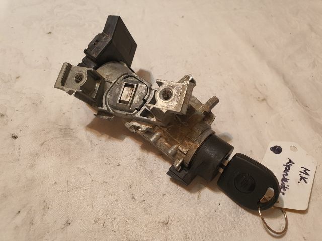 bontott SEAT IBIZA IV Gyújtáskapcsoló Házzal