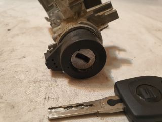 bontott SEAT IBIZA IV Gyújtáskapcsoló Házzal