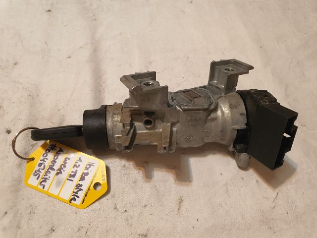 bontott SEAT IBIZA IV Gyújtáskapcsoló Házzal