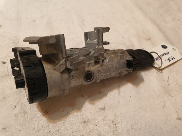 bontott SEAT IBIZA IV Gyújtáskapcsoló Házzal