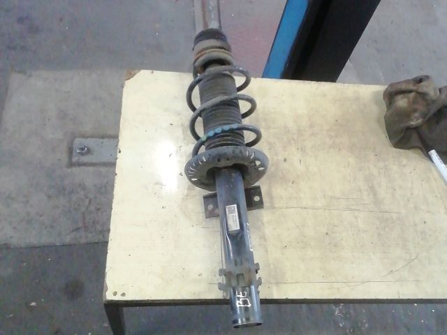 bontott SEAT IBIZA IV Bal első Gólyaláb (Lengécsillapító, Rugó)