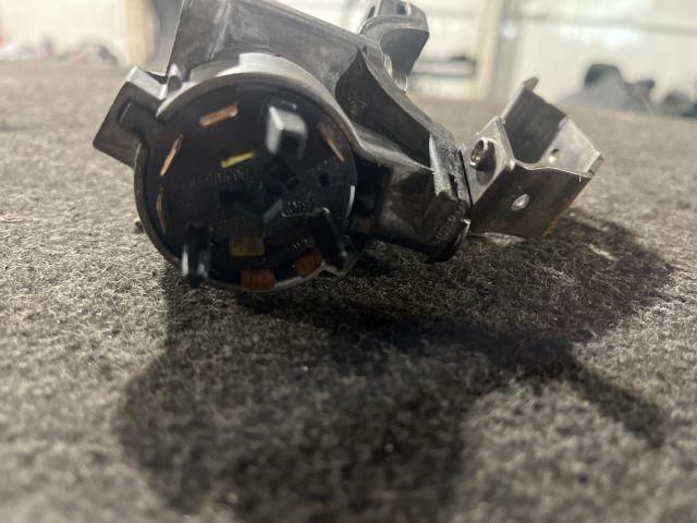 bontott SEAT IBIZA IV Gyújtáskapcsoló Házzal