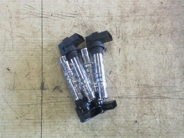 bontott SEAT IBIZA IV Gyújtótrafó Szett