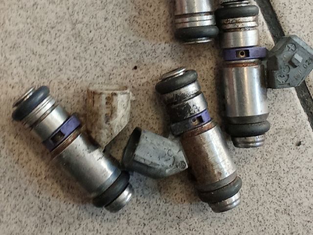 bontott SEAT IBIZA IV Porlasztó (1 db)