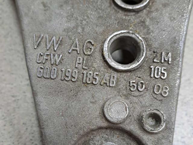 bontott SEAT IBIZA IV Motor Tartó Bak Jobb