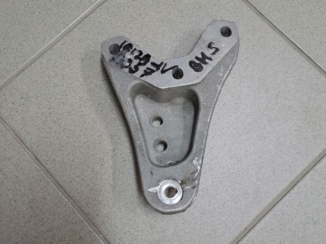 bontott SEAT IBIZA IV Motor Tartó Bak Jobb