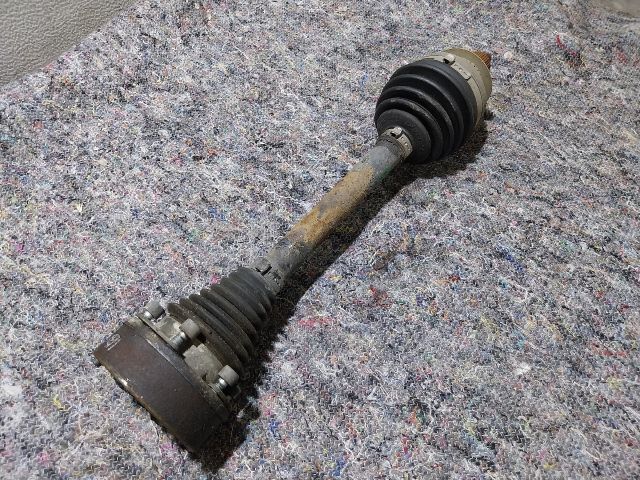 bontott SEAT IBIZA IV Bal Féltengely