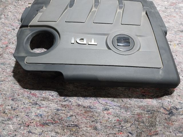 bontott SEAT IBIZA IV Felső Motorburkolat