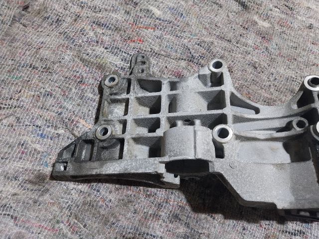 bontott SEAT IBIZA IV Generátor Tartó Bak