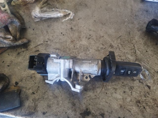 bontott SEAT IBIZA IV Gyújtáskapcsoló Házzal