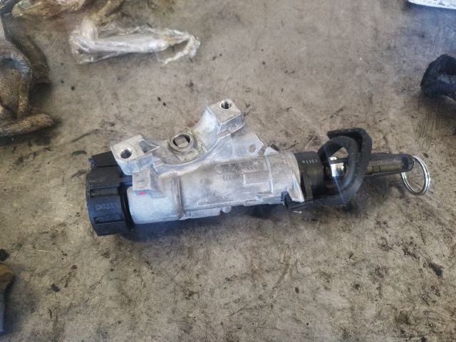 bontott SEAT IBIZA IV Gyújtáskapcsoló Házzal