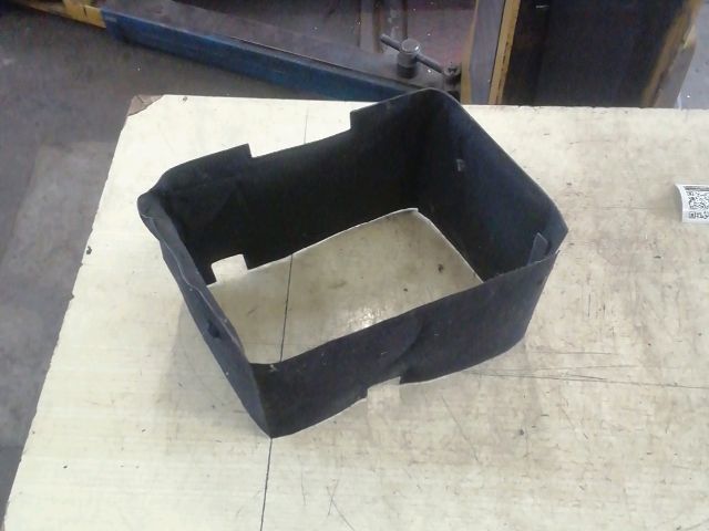 bontott SEAT IBIZA IV Akkumulátor Szigetelés