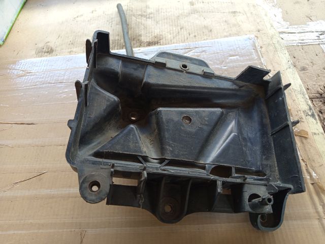 bontott SEAT IBIZA IV Akkumulátor Tartó