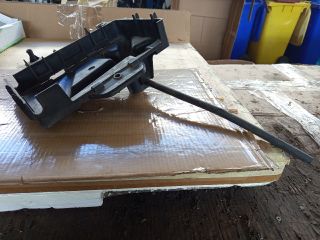 bontott SEAT IBIZA IV Akkumulátor Tartó