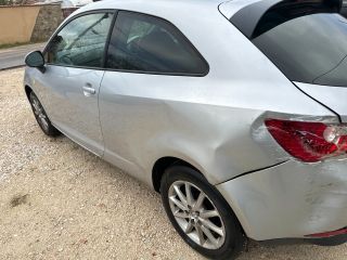 bontott SEAT IBIZA IV Bal első Ajtó (Részeivel)