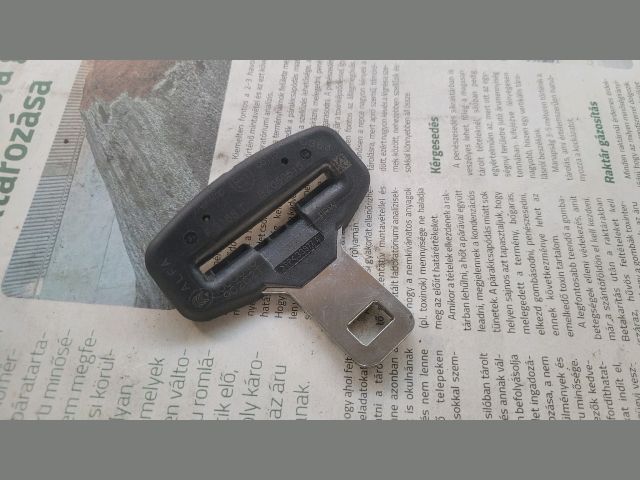 bontott SEAT IBIZA IV Bal első Biztonsági Öv Csat