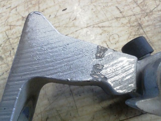 bontott SEAT IBIZA IV Bal első Zsanér