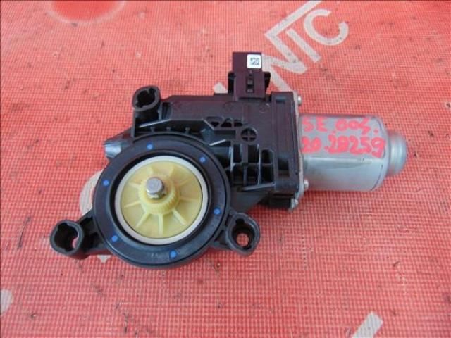 bontott SEAT IBIZA IV Bal hátsó Ablakemelő Motor