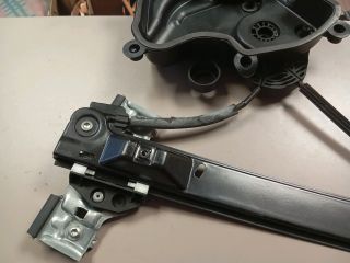 bontott SEAT IBIZA IV Bal hátsó Ablakemelő Szerkezet (Elektromos)