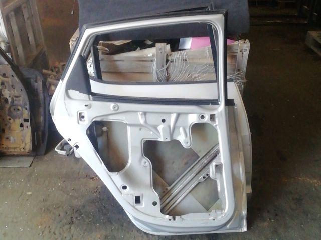 bontott SEAT IBIZA IV Bal hátsó Ajtó (Üres lemez)