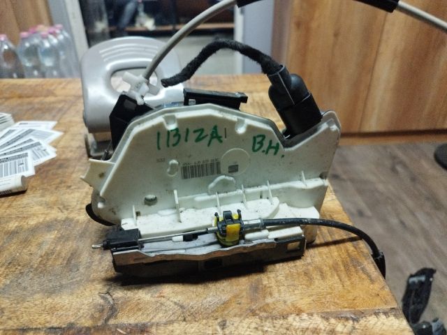 bontott SEAT IBIZA IV Bal hátsó Ajtózár