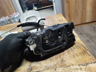 bontott SEAT IBIZA IV Bal hátsó Ajtózár