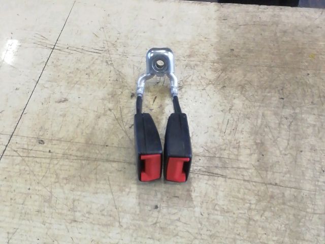 bontott SEAT IBIZA IV Bal hátsó Biztonsági Öv Csat