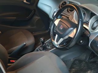 bontott SEAT IBIZA IV Bal hátsó Kapaszkodó (Felső)