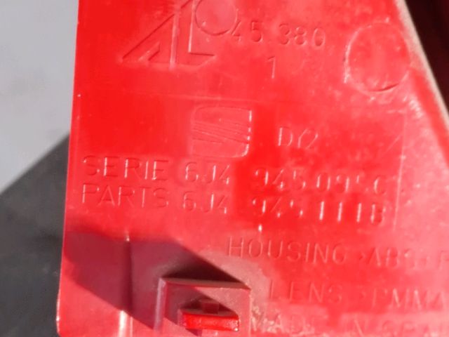 bontott SEAT IBIZA IV Bal Hátsó Lámpa