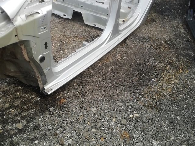 bontott SEAT IBIZA IV Bal Küszöb