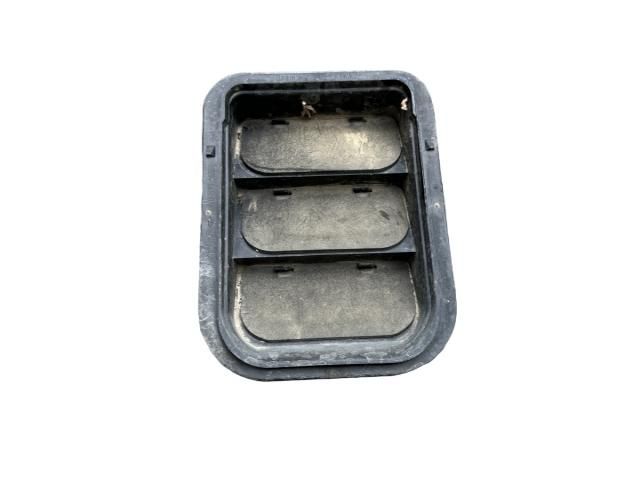 bontott SEAT IBIZA IV Csomagtér Szellőző Jobb