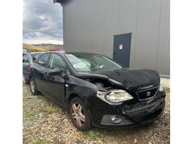 bontott SEAT IBIZA IV Csomagtérajtó Bal Zsanér