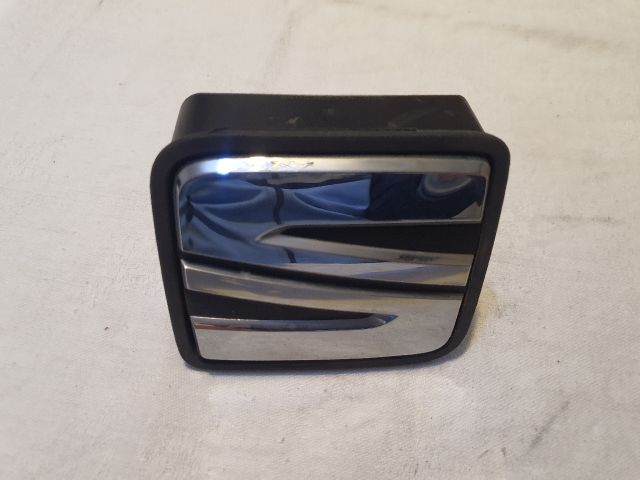 bontott SEAT IBIZA IV Csomagtérajtó Kilincs