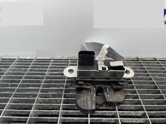 bontott SEAT IBIZA IV Csomagtérajtó Ütköző