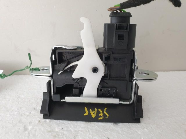 bontott SEAT IBIZA IV Csomagtérajtó Zárszerkezet