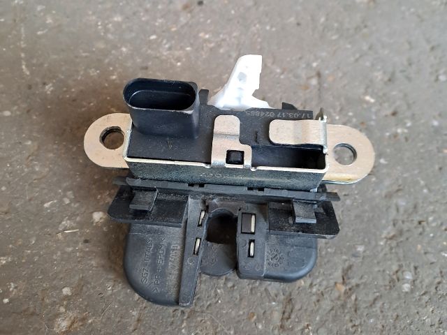 bontott SEAT IBIZA IV Csomagtérajtó Zárszerkezet