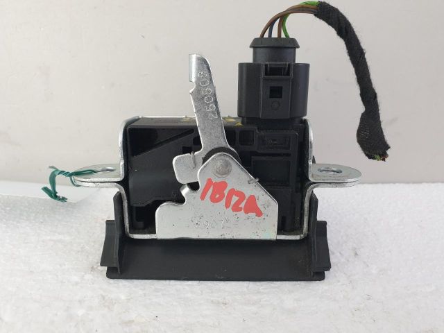 bontott SEAT IBIZA IV Csomagtérajtó Zárszerkezet