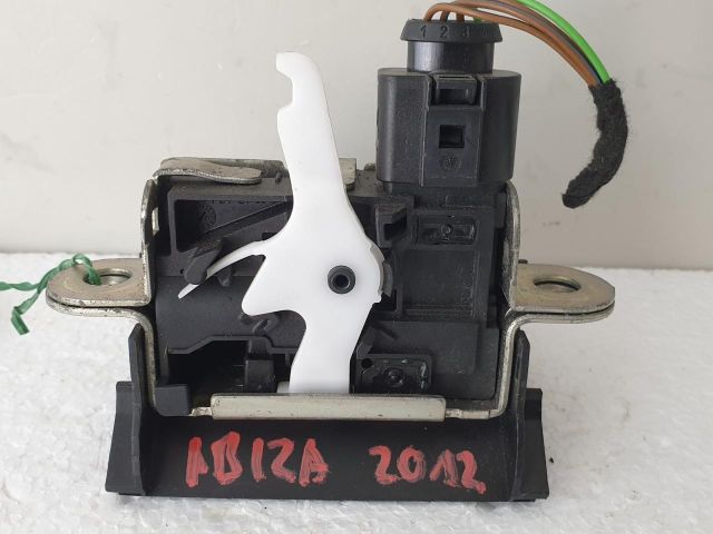 bontott SEAT IBIZA IV Csomagtérajtó Zárszerkezet